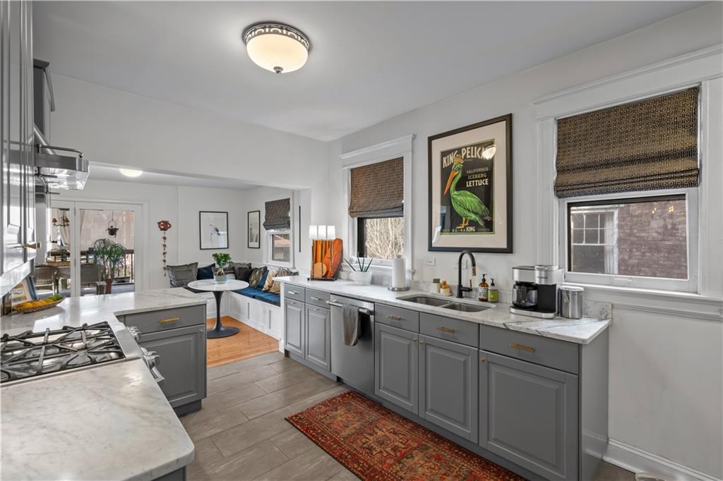 3520 Locust Street Kansas City, MO 64109 - Photo 12 of 43