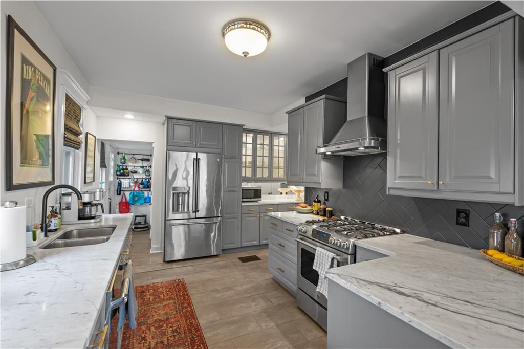 3520 Locust Street Kansas City, MO 64109 - Photo 13 of 43