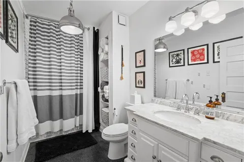 $650,000 | 3520 Locust Street, Kansas City, MO 64109