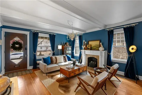 $650,000 | 3520 Locust Street, Kansas City, MO 64109