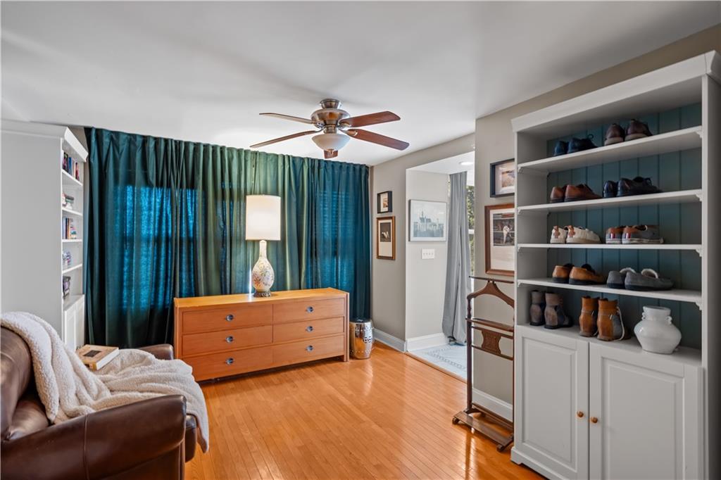 3520 Locust Street Kansas City, MO 64109 - Photo 21 of 43