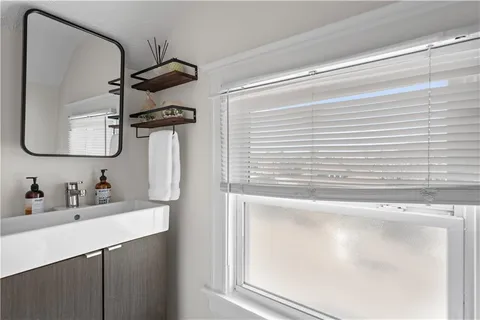 $650,000 | 3520 Locust Street, Kansas City, MO 64109