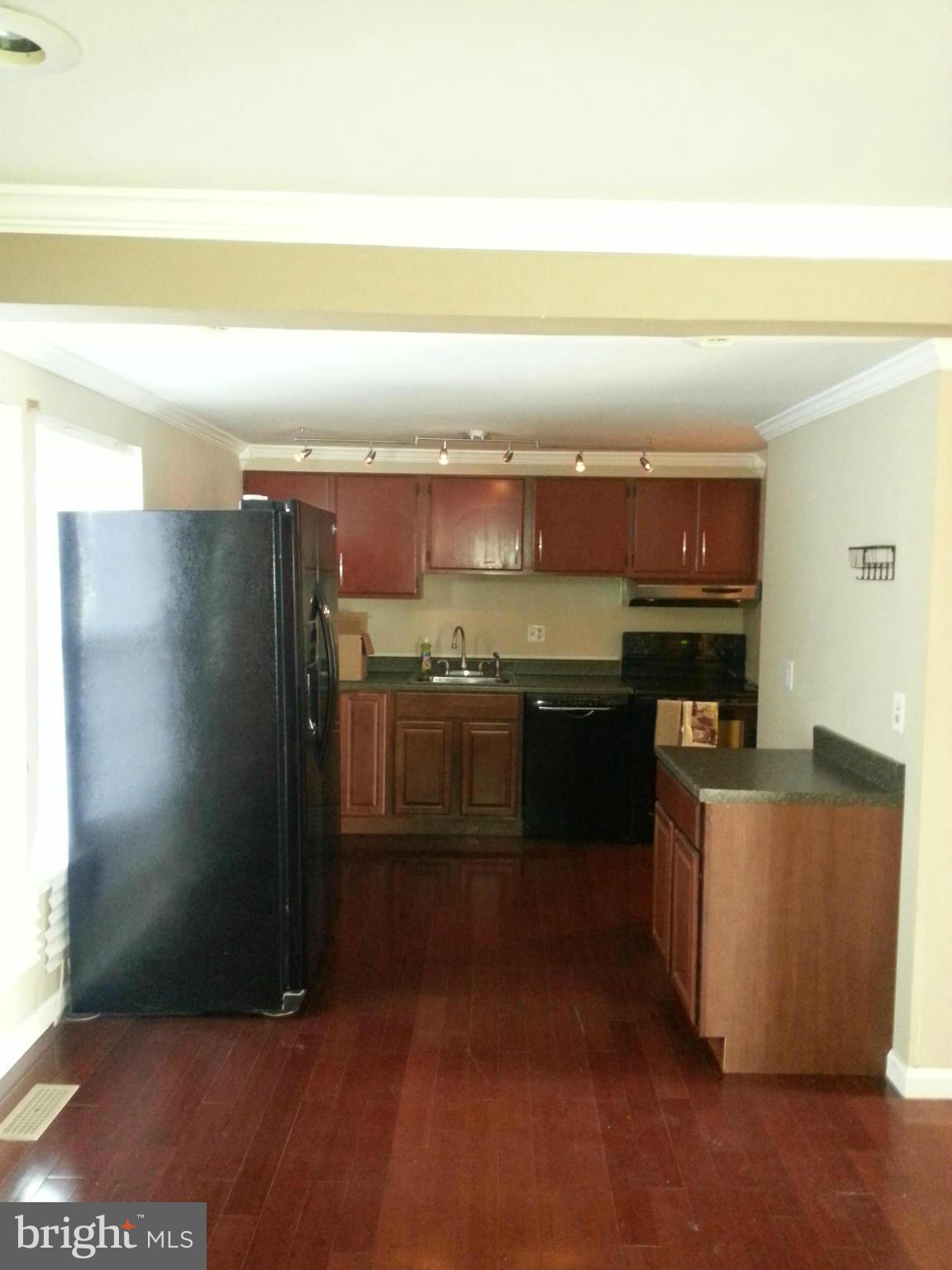 9116 Ridge Drive Fort Washington, MD 20744 - Photo 6 of 15 Kitchen