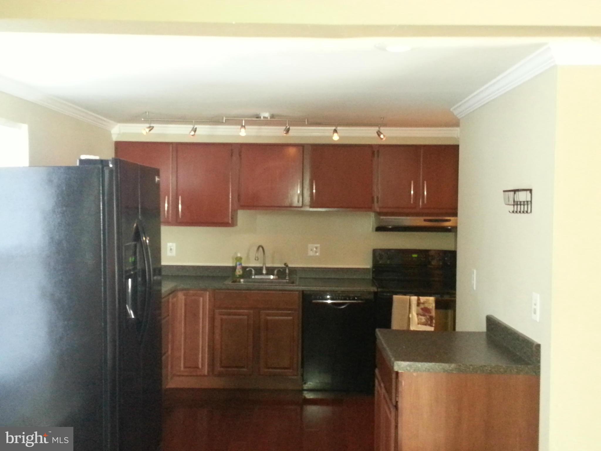 9116 Ridge Drive Fort Washington, MD 20744 - Photo 7 of 15 Kitchen