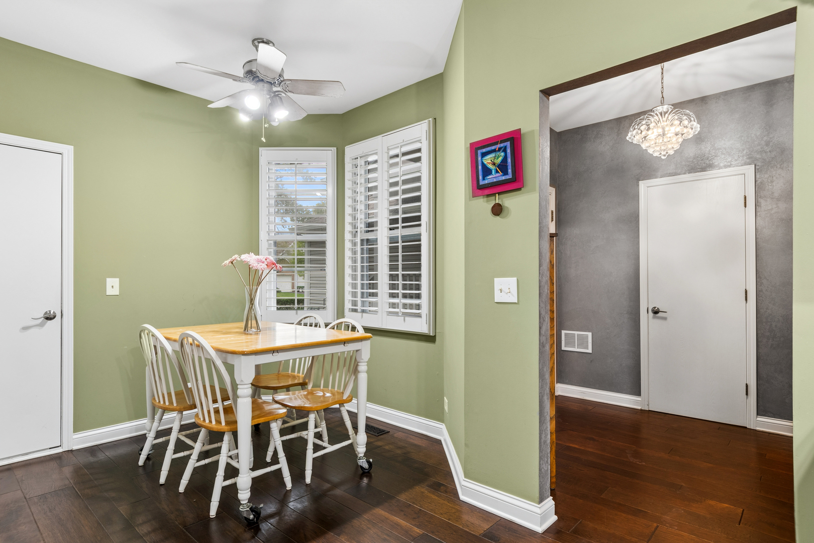 1211 Rhodes Lane Naperville, IL 60540 - Photo 4 of 28 Gallery Image 4