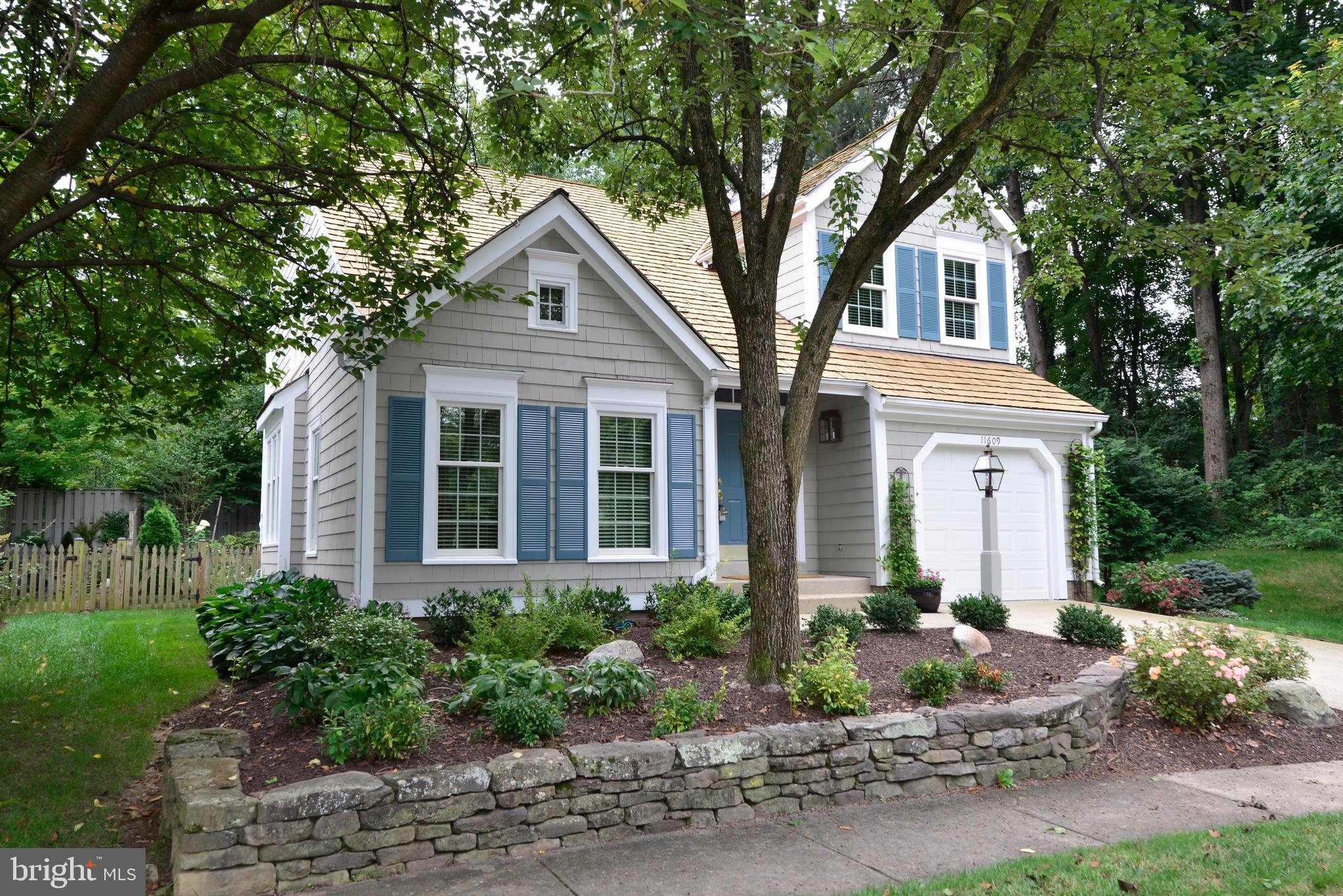 11609 Springhouse Place Reston, VA 20194 - Photo 2 of 41 Gorgeous, Professionally Landscaped:North Reston