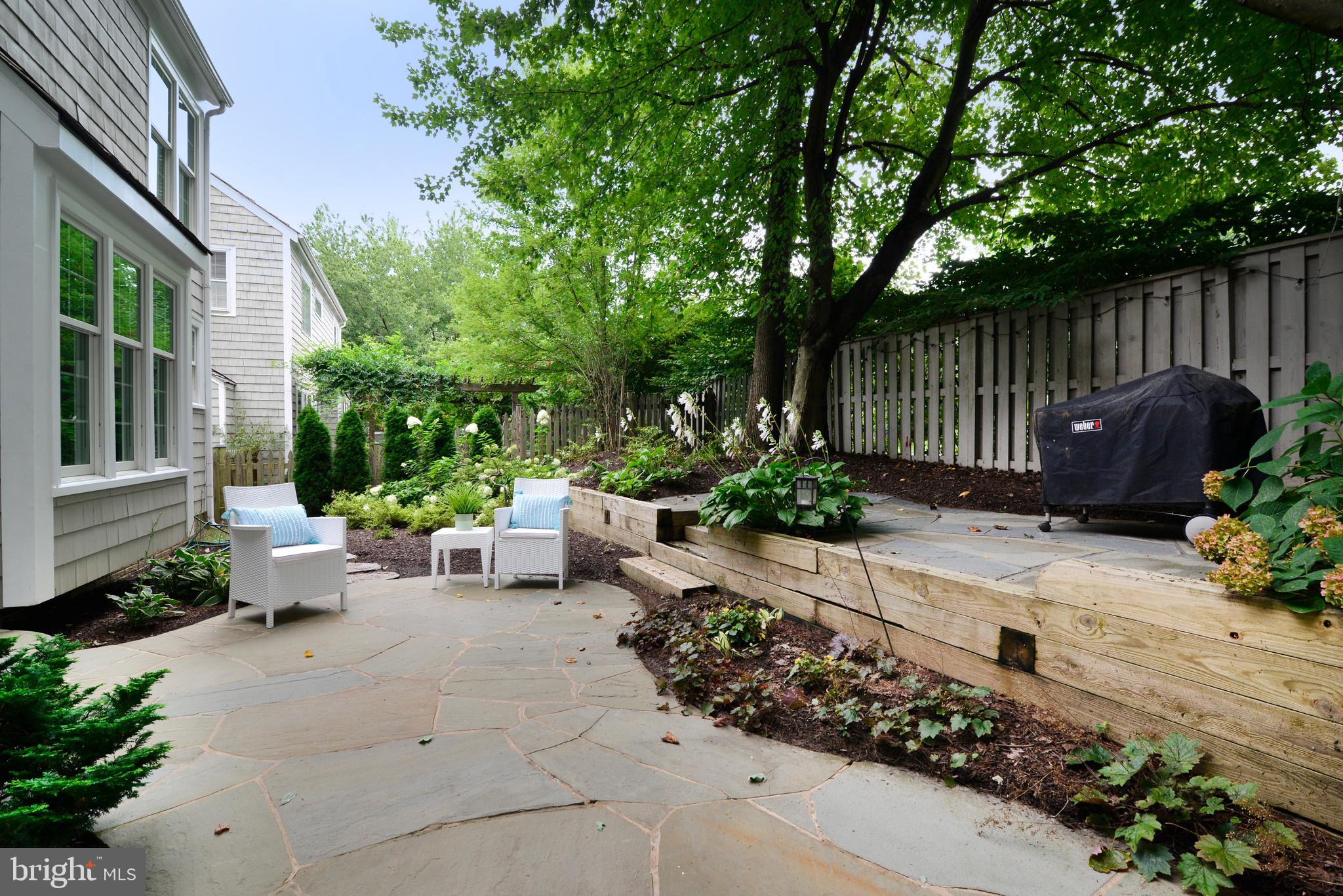 11609 Springhouse Place Reston, VA 20194 - Photo 31 of 41 Peaceful and Relaxing Spaces with Place to Grill.