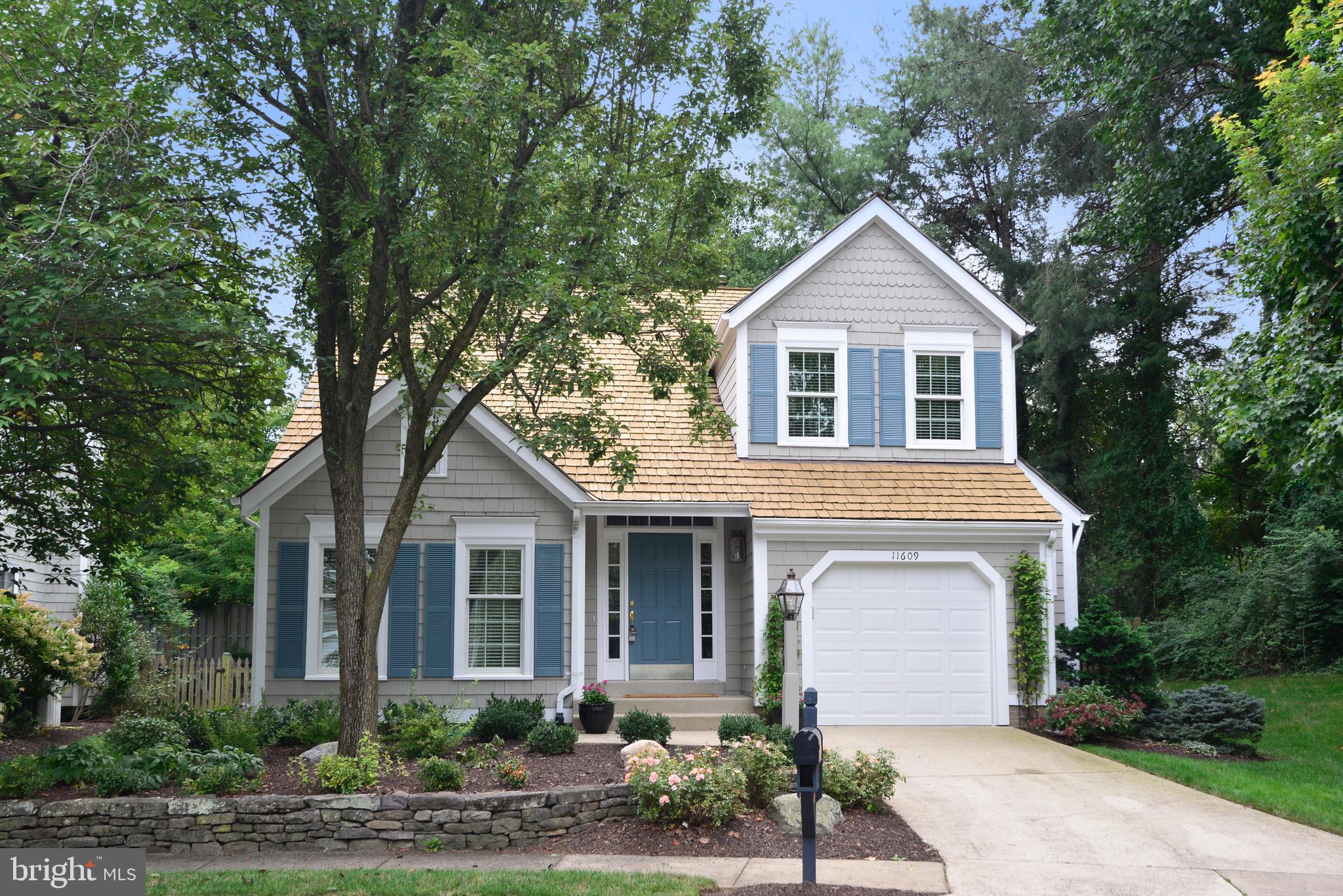 11609 Springhouse Place Reston, VA 20194 - Photo 33 of 41 Storybook Setting!