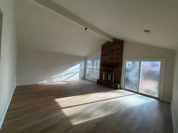 $2,350 | 70 Brookflower Road, Spring, TX 77380