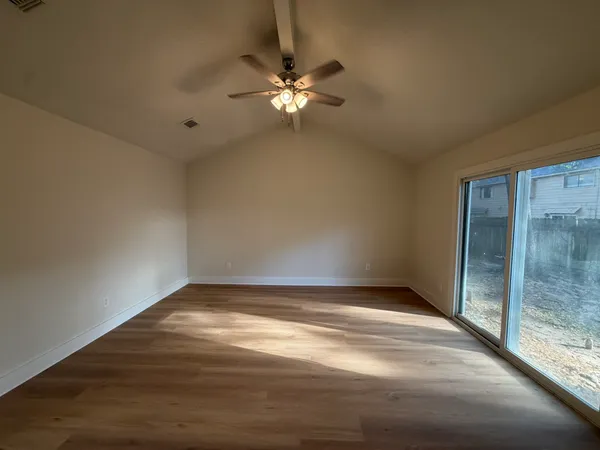 $2,350 | 70 Brookflower Road, Spring, TX 77380