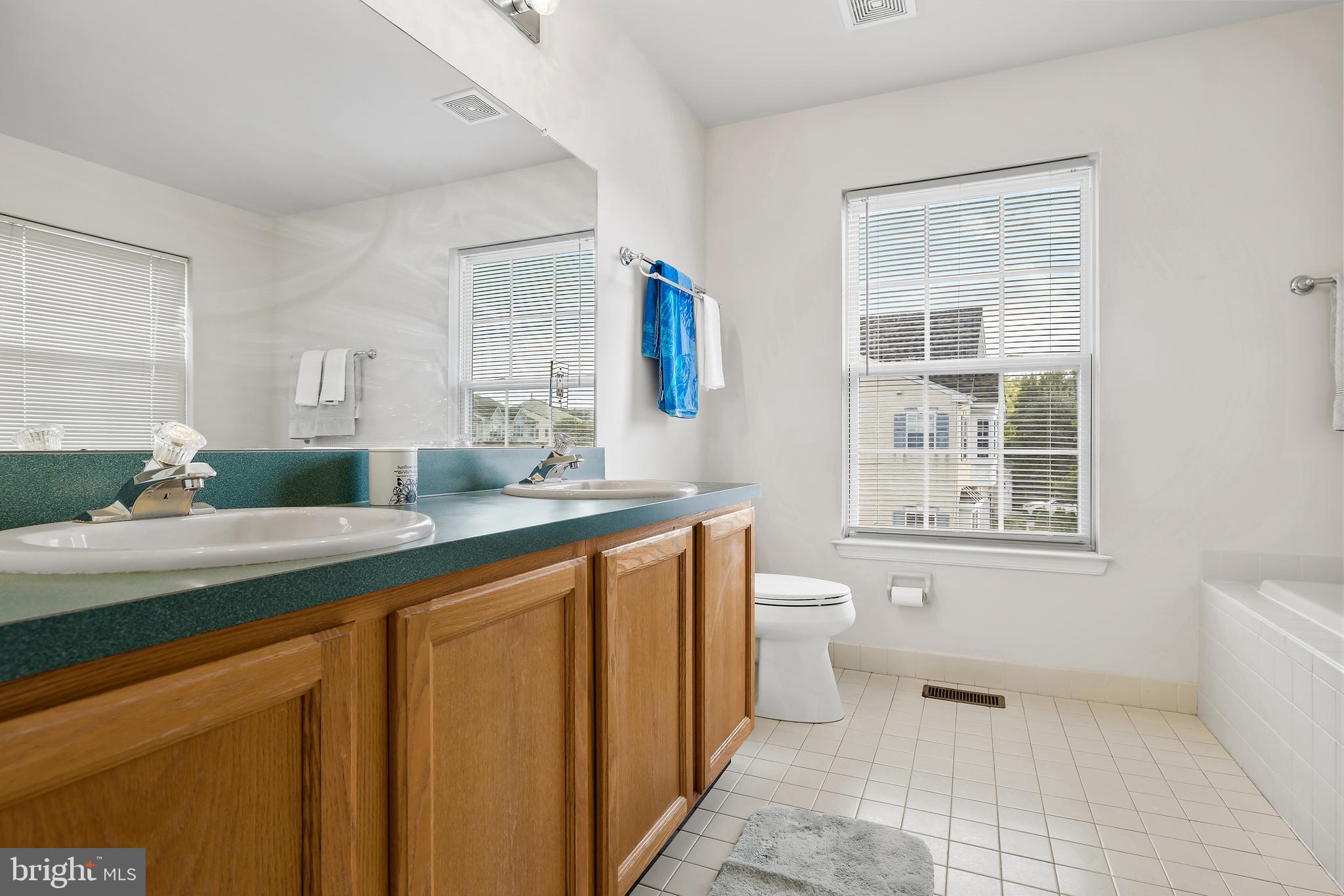 43 Versailles Boulevard Cherry Hill, NJ 08003 - Photo 23 of 32