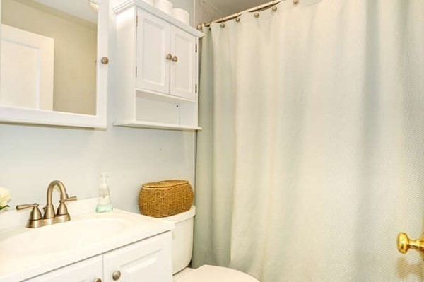 51 MacArthur Road Natick, MA 01760 - Photo 16 of 32 Gallery Image 16