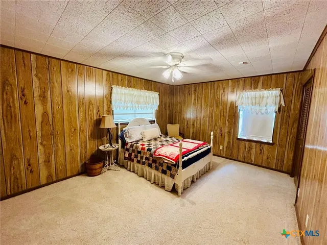 $2,000 | 1040 South S Highway, Nixon, TX 78140