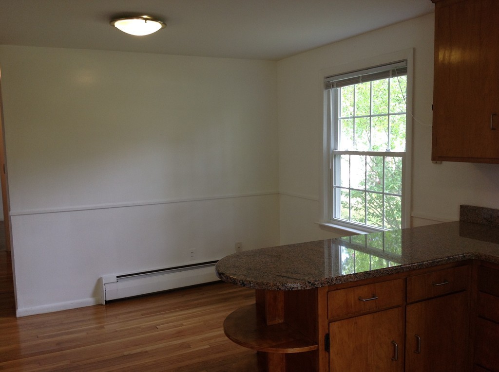 282 Old Bedford Road Concord, MA 01742 - Photo 8 of 18 Gallery Image 8