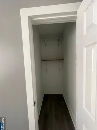 $1,800 | 521 Kearny Avenue, Unit 1L, Kearny, NJ 07032