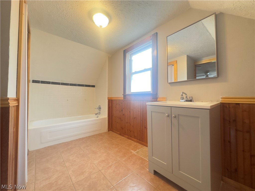 3665 Sykora Road Cleveland, OH 44105 - Photo 15 of 18 Gallery Image 15