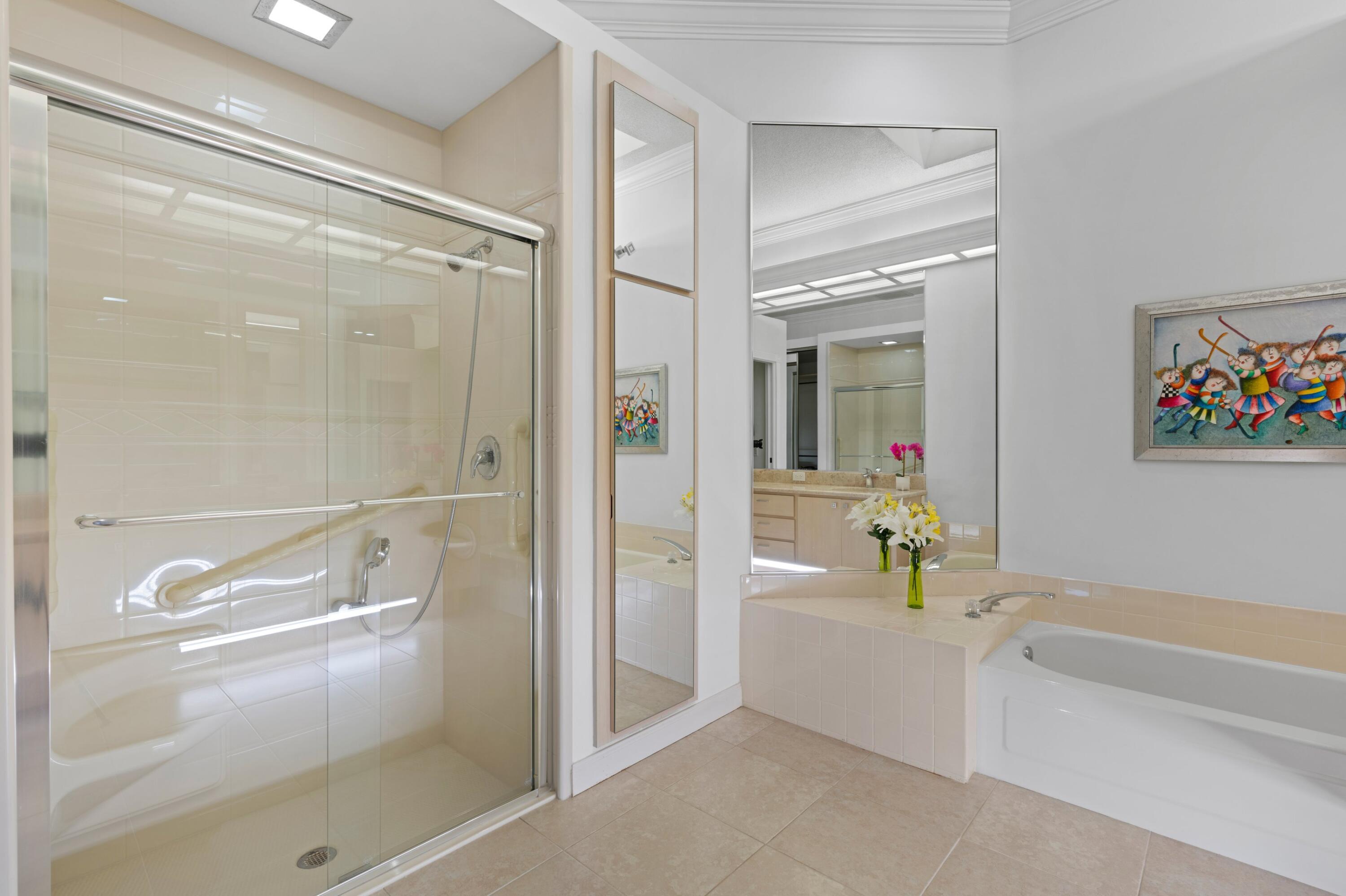 154 East Hampton Way Jupiter, FL 33458 - Photo 20 of 40 PRIMARY BATHROOM