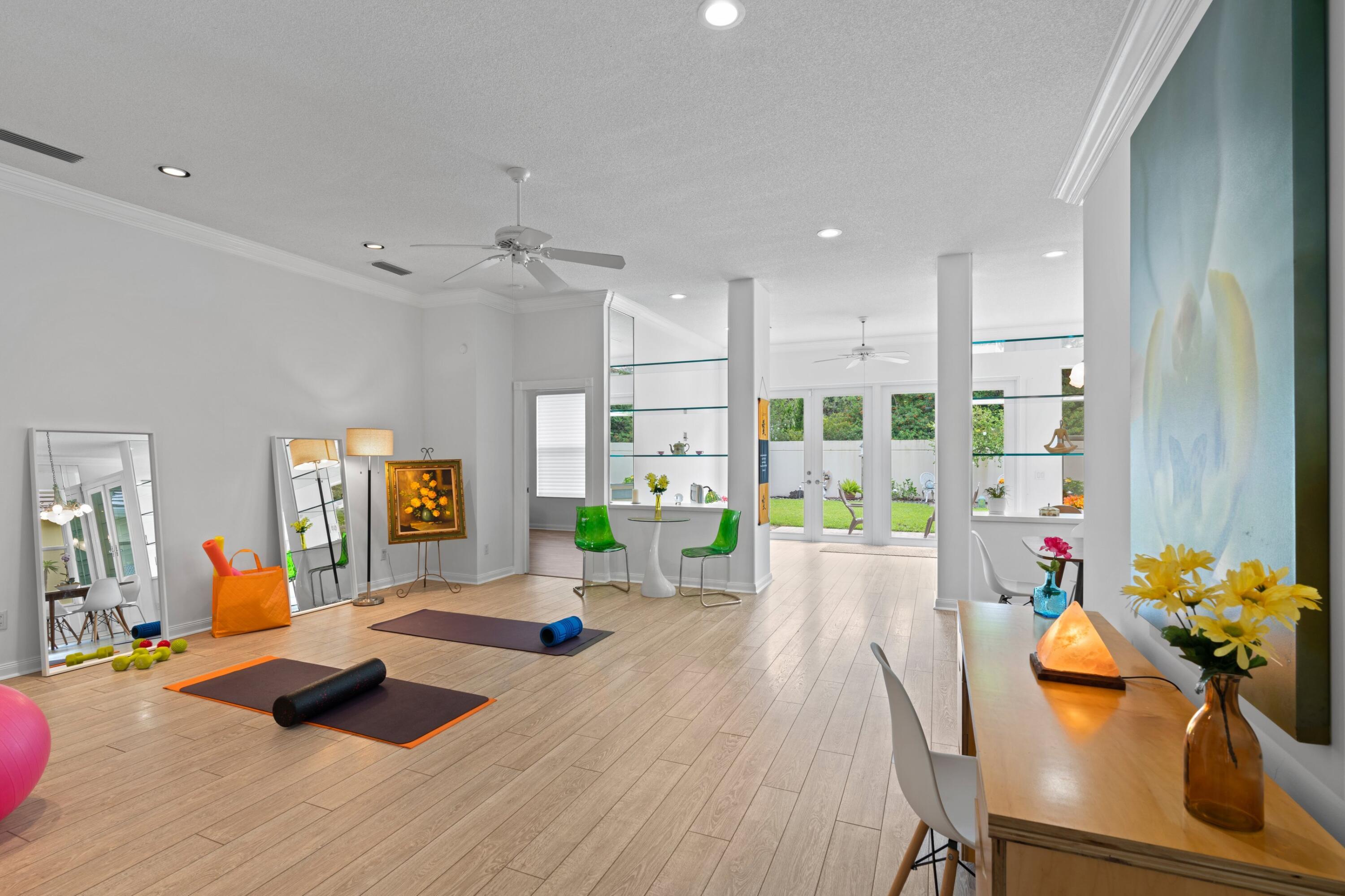 154 East Hampton Way Jupiter, FL 33458 - Photo 6 of 40 BRIGHT AND SPACIOUS