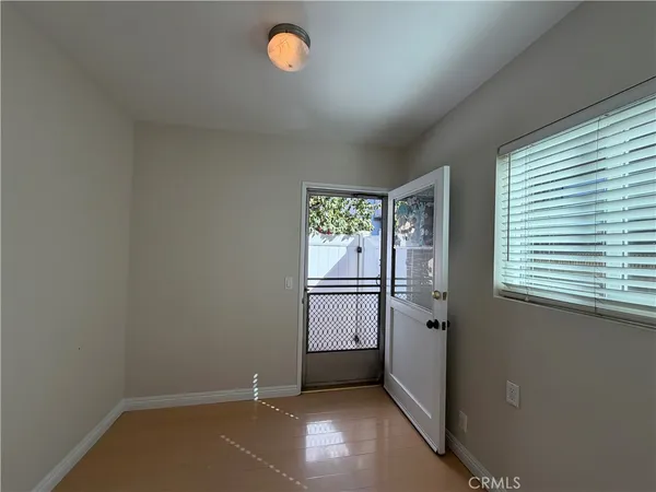 a view of empty room with window