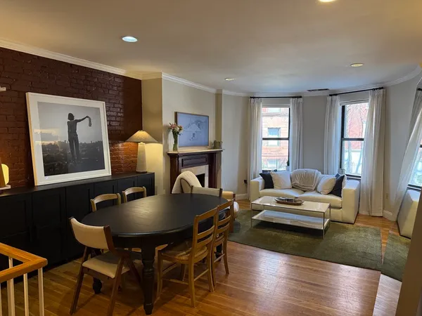 $3,300 | 108 Gainsborough Street, Unit 102W, Boston, MA 02115