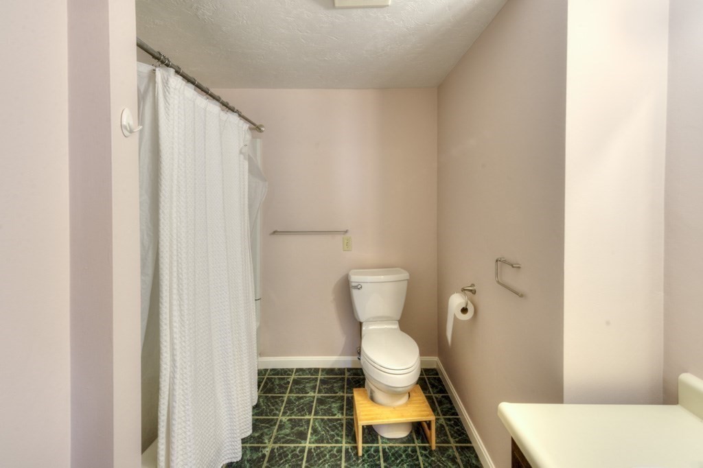 321 Plantation Street, Unit 102 Worcester, MA 01604 - Photo 28 of 35