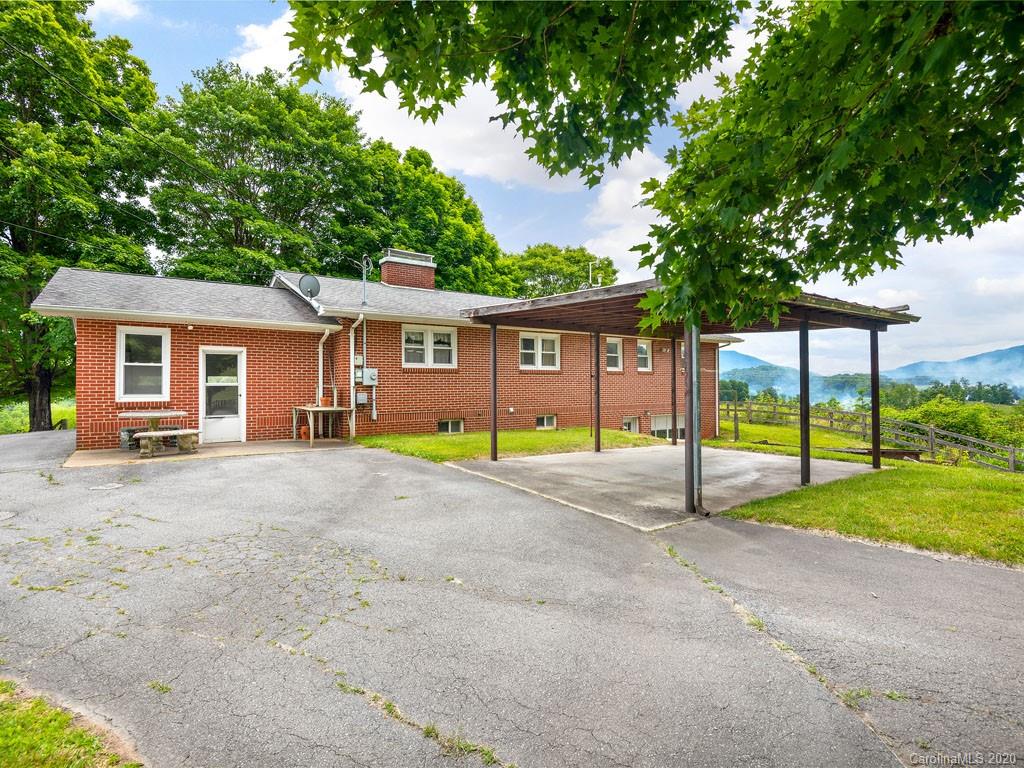 255 Palmer Road Waynesville, NC 28786 - Photo 11 of 13 Gallery Image 11