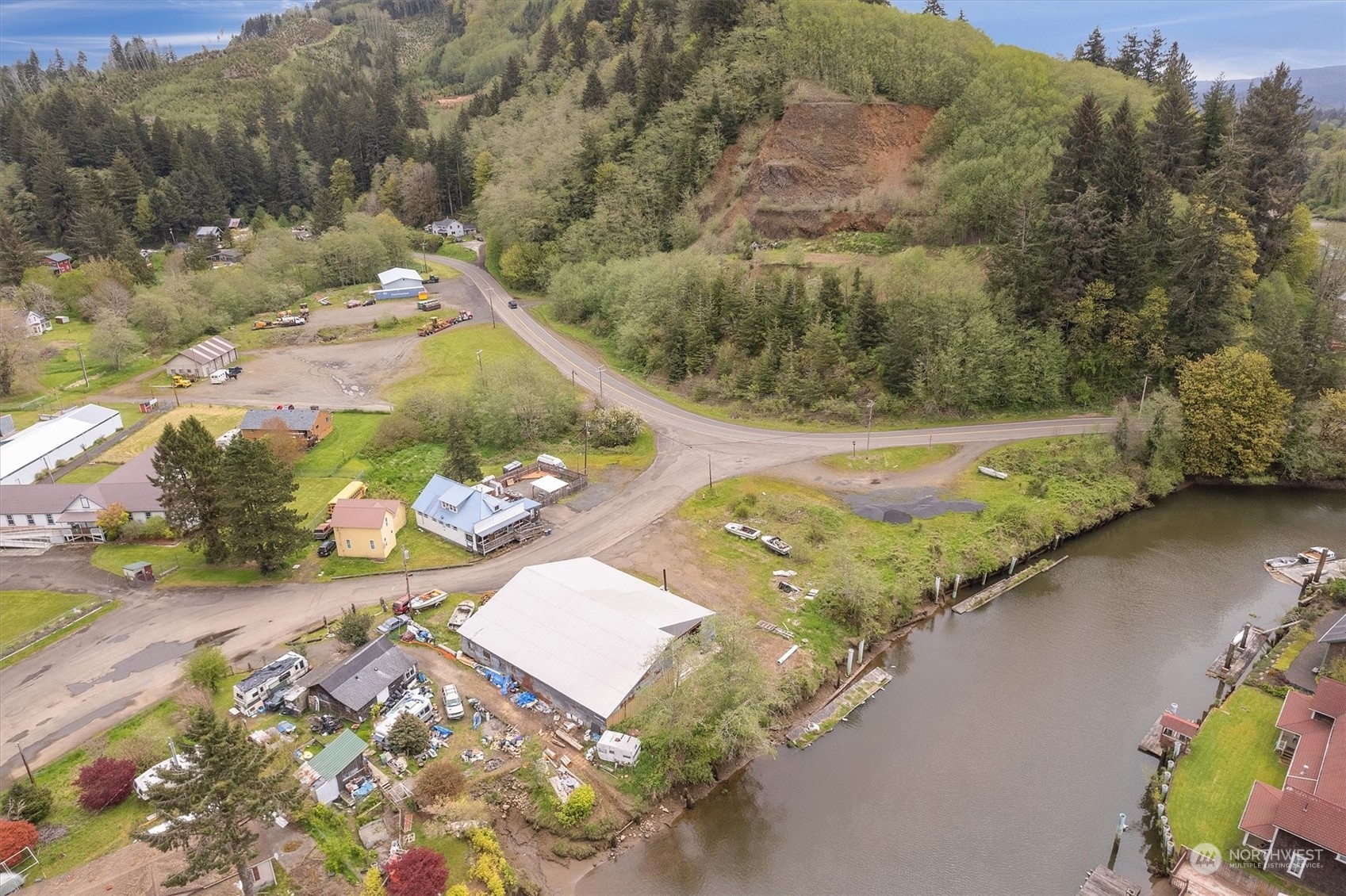 9 Fairgrounds Road Skamokawa, WA 98647 - Photo 4 of 28