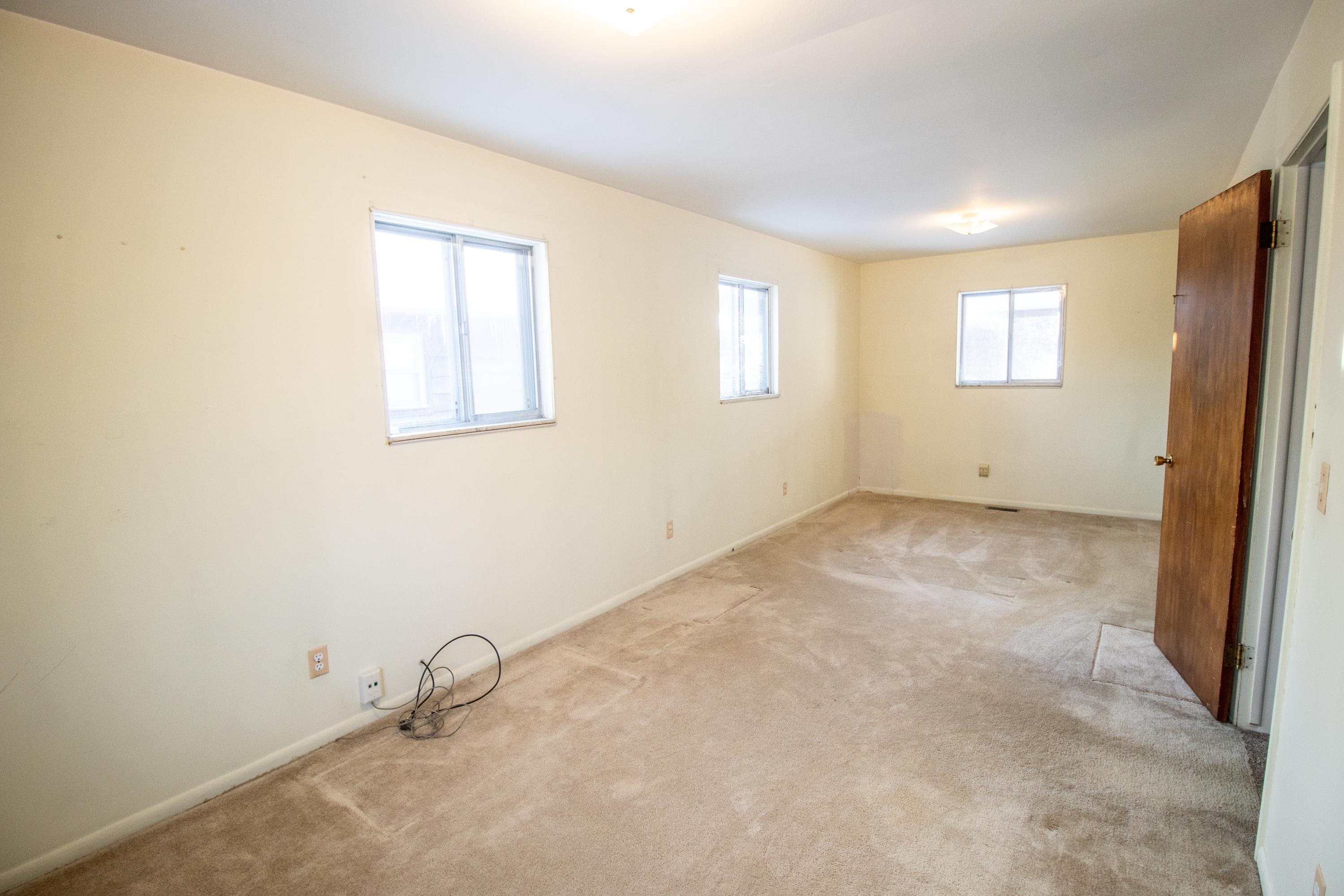 938 State Road Fenton, MI 48430 - Photo 20 of 39