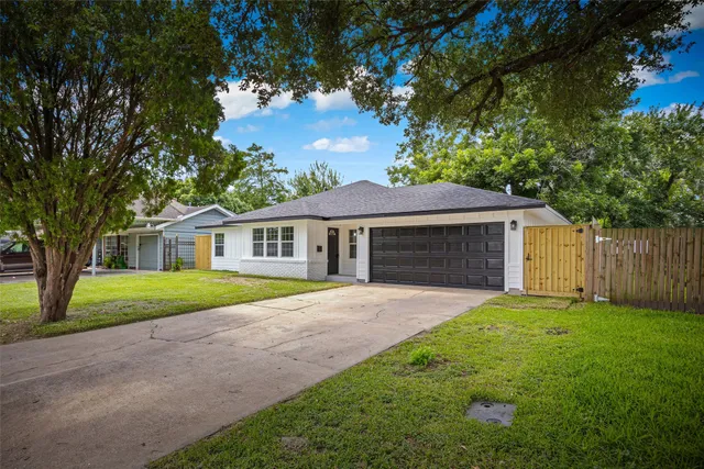 $275,000 | 12406 Palmbeach Street, Houston, TX 77034