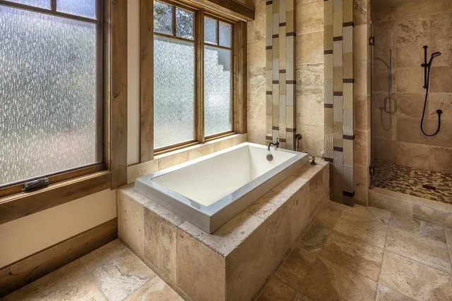 $5,850,000 | 10606 Dutton Court, Truckee, CA 96161