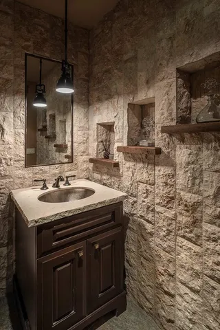 $5,850,000 | 10606 Dutton Court, Truckee, CA 96161