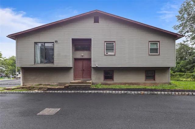 $879,000 | 14 Singer Avenue, Spring Valley, NY 10977