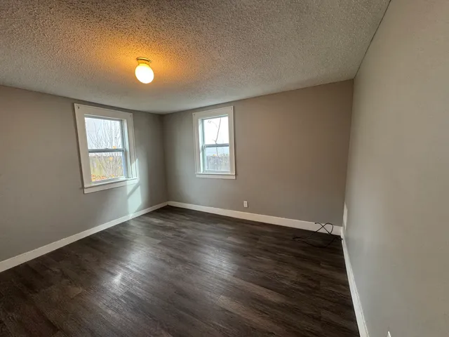 $279,000 | 33 Oak Street, Derby, CT 06418