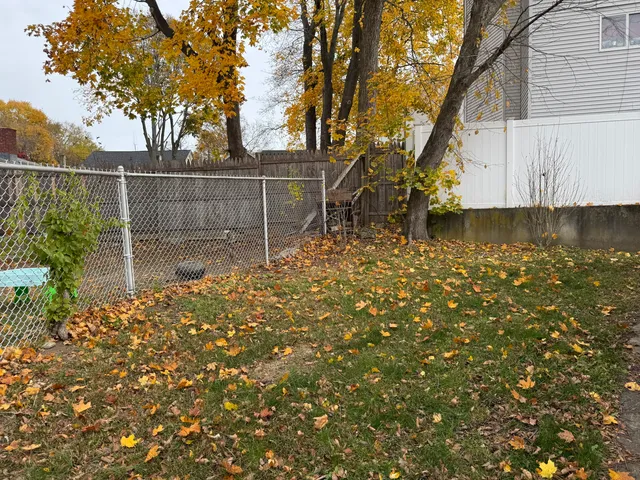 $279,000 | 33 Oak Street, Derby, CT 06418