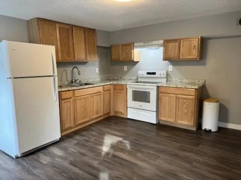 $279,000 | 33 Oak Street, Derby, CT 06418