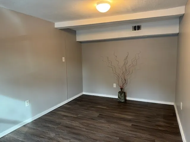 $279,000 | 33 Oak Street, Derby, CT 06418