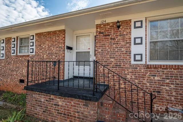 $235,000 | 124 Burton Hills Circle, Gastonia, NC 28054