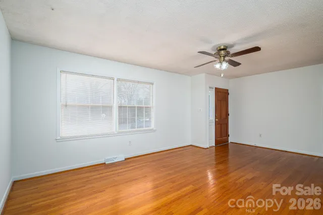 $235,000 | 124 Burton Hills Circle, Gastonia, NC 28054