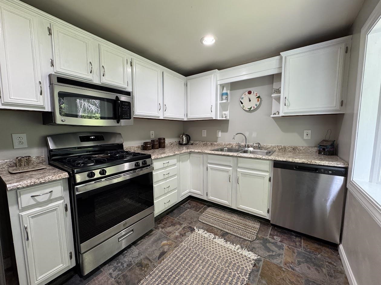 40 Collins Landing Road, Unit 7 Weare, NH 03281 - Photo 19 of 35