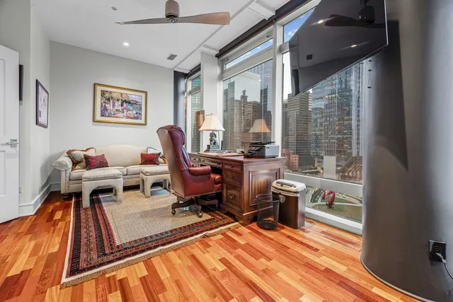 $1,490,000 | 333 North Canal Street, Unit 1408, Chicago, IL 60606