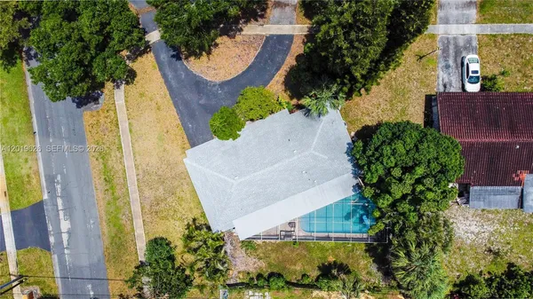 $660,000 | 101 Southwest 53rd Avenue, Plantation, FL 33317