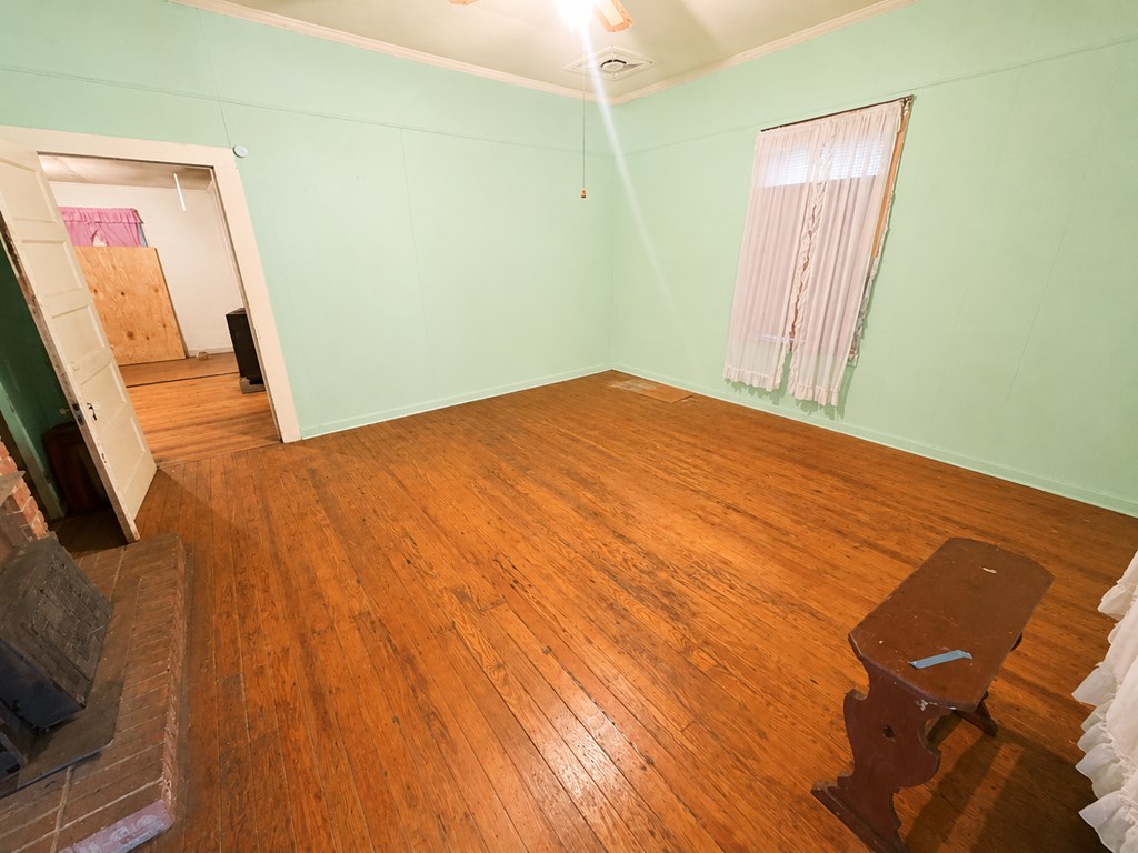 933 Anderson Street Calhoun Falls, SC 29628 - Photo 5 of 12