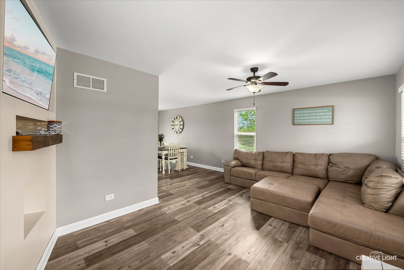 352 Coneflower Drive Minooka, IL 60447 - Photo 3 of 32