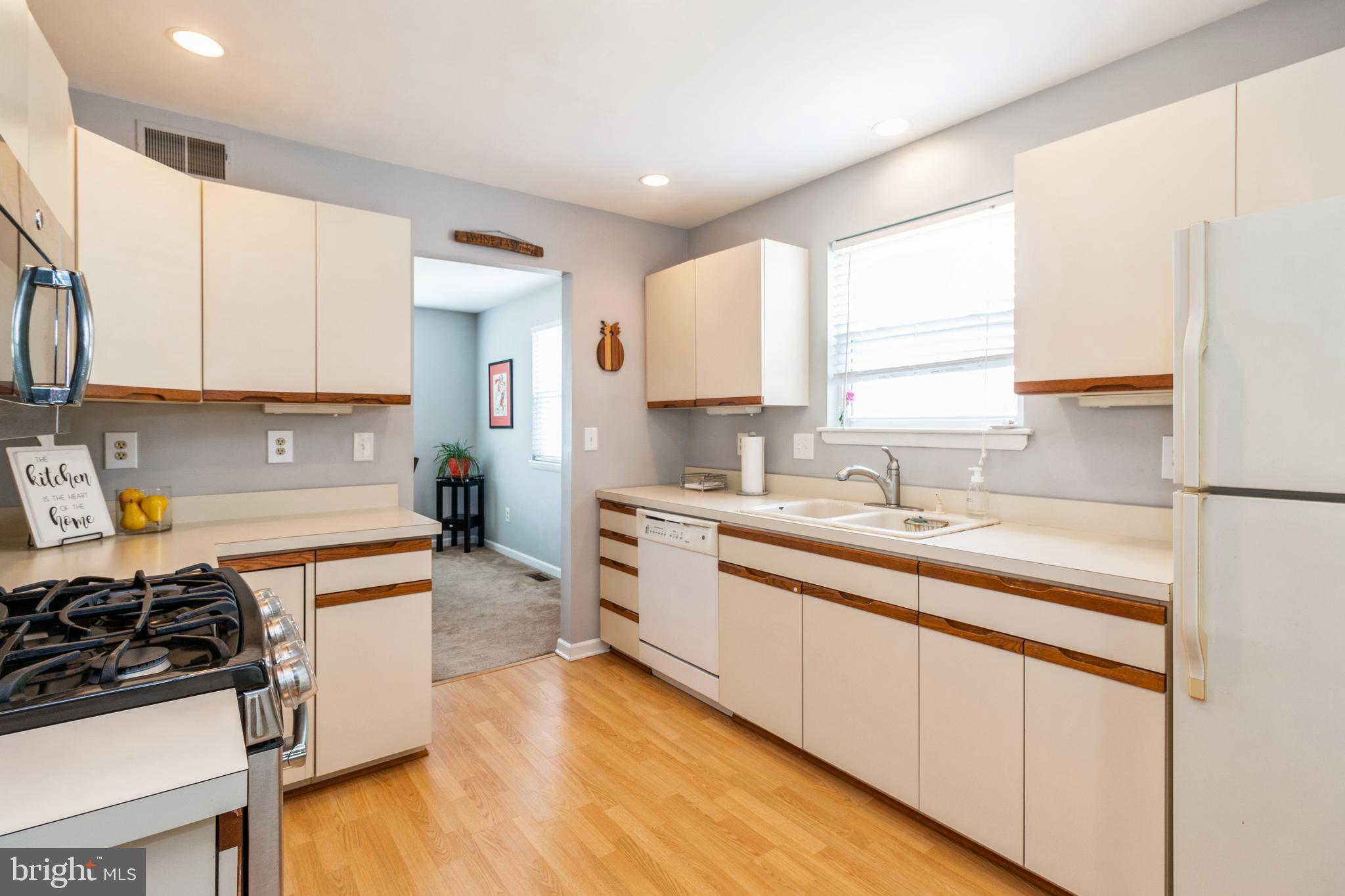 511 Williams Avenue Magnolia, NJ 08049 - Photo 6 of 22 Gallery Image 6