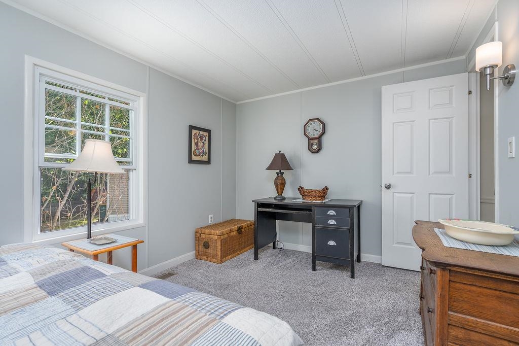 10 Roseberry Lane Rochester, NH 03867 - Photo 14 of 30