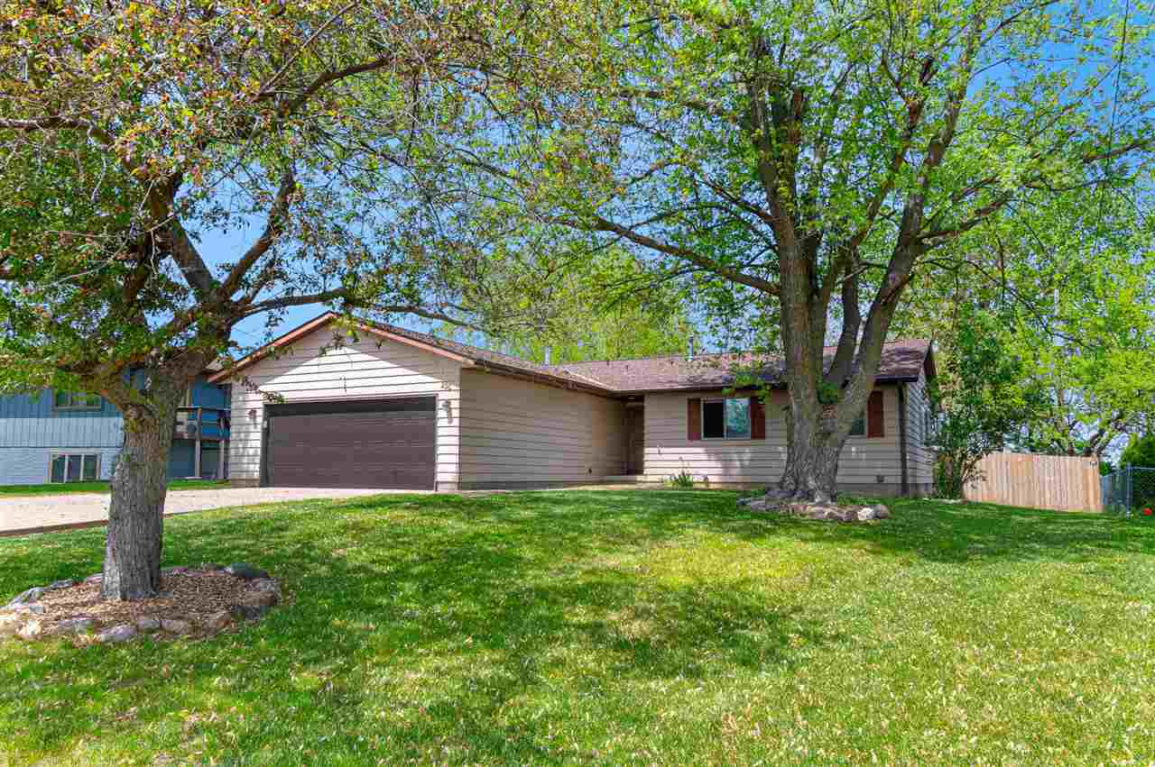 206 Hilltop Road Southwest Swisher, IA 52338 - Photo 2 of 38 Gallery Image 2