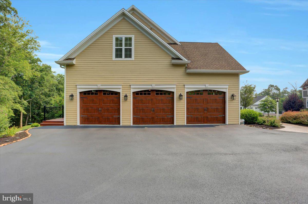 2743 Colonial Road Harrisburg, PA 17112 - Photo 18 of 98 Gallery Image 18