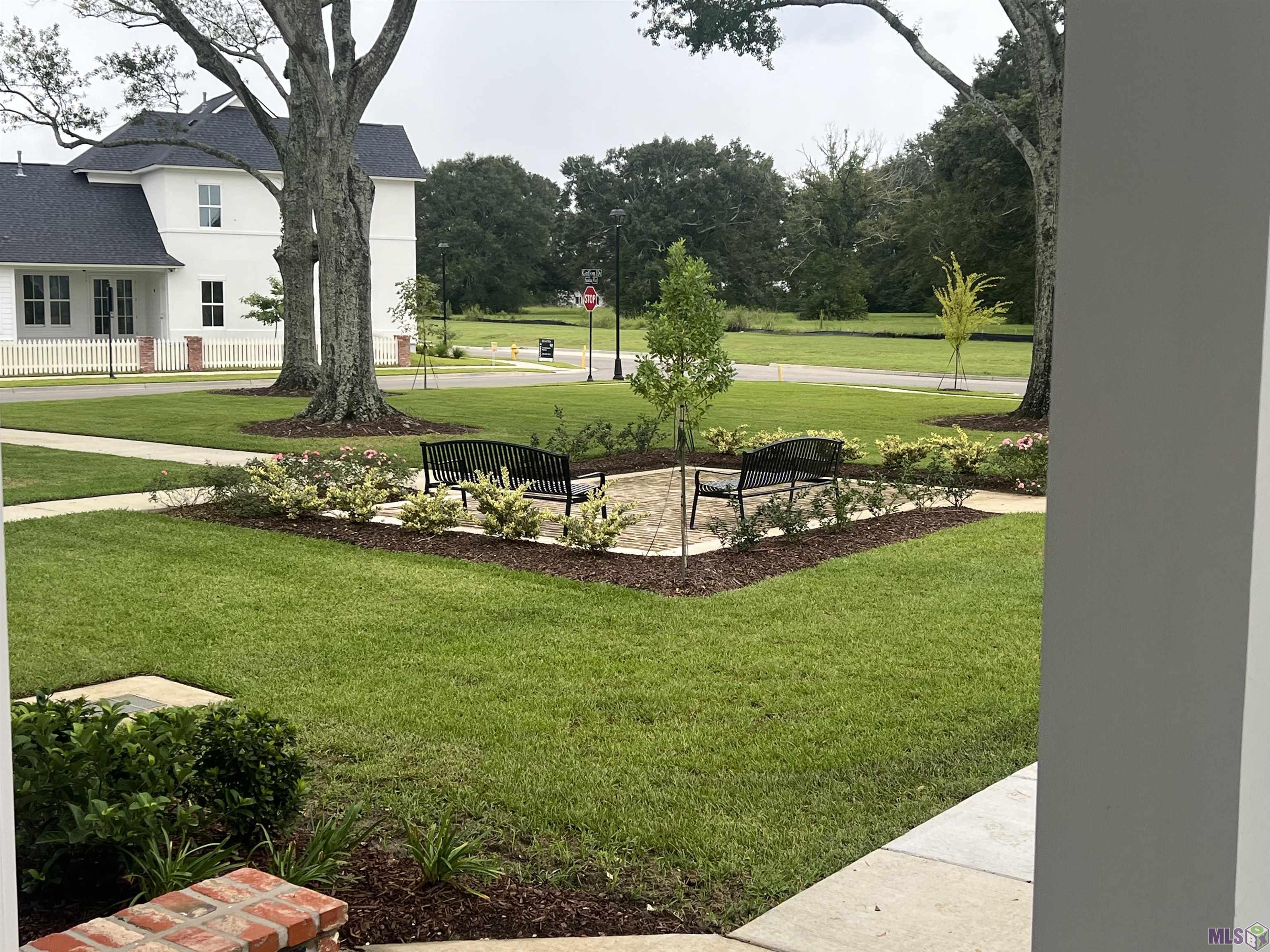 14131 Spalding Way Baton Rouge, LA 70817 - Photo 2 of 22