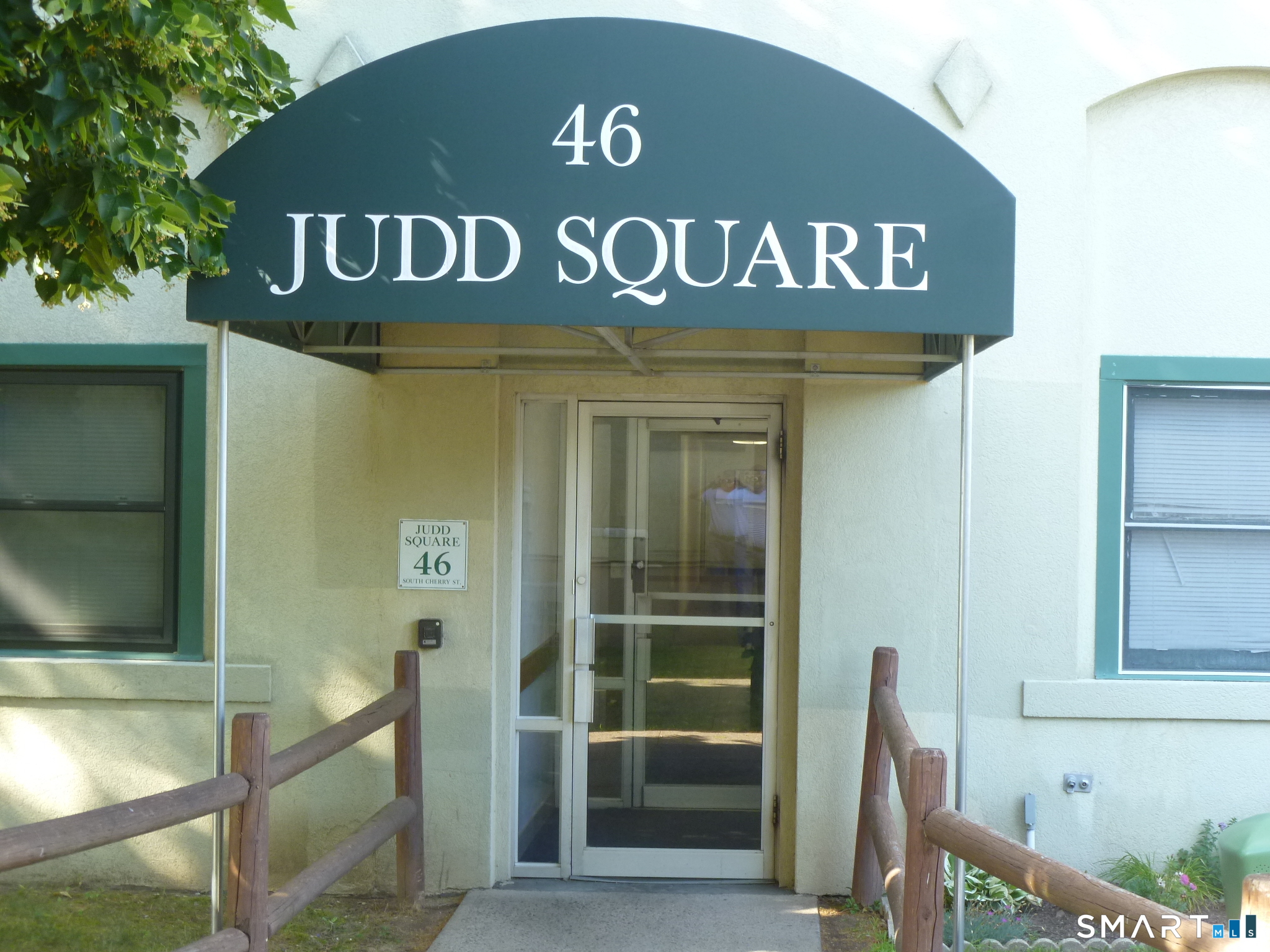 243 Judd Square, Unit 243 Wallingford, CT 06492 - Photo 2 of 17 a front view of a building