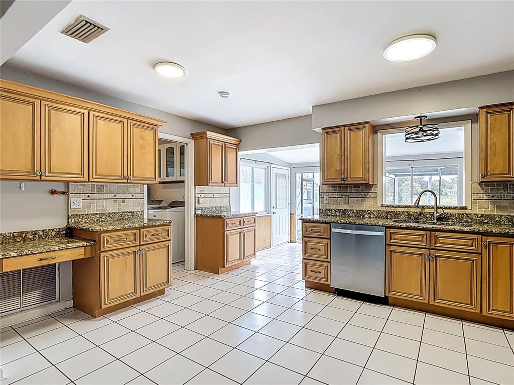 1128 Trellis Avenue Spring Hill, FL 34606 - Photo 9 of 80